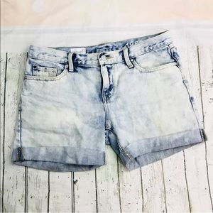 Gap Super Sexy Boyfriend Grunge Cuffed Shorts